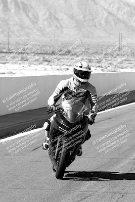 media/Apr-10-2022-SoCal Trackdays (Sun) [[f104b12566]]/Around the Pits/